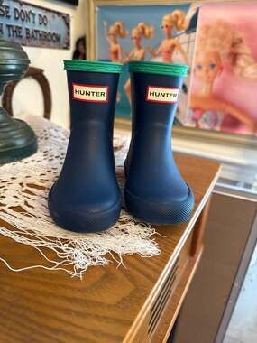 Hunter Kids First Classic Contrast Stripe Rain Boots Navy Blue/Orange/Green Size